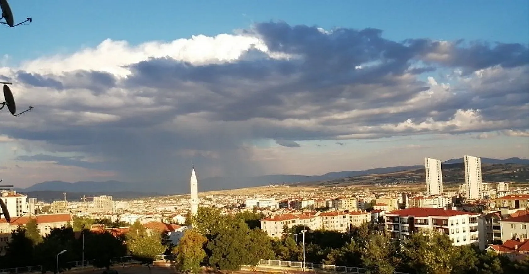 Elazığ'da bulutların muhteşem görsel şöleni
