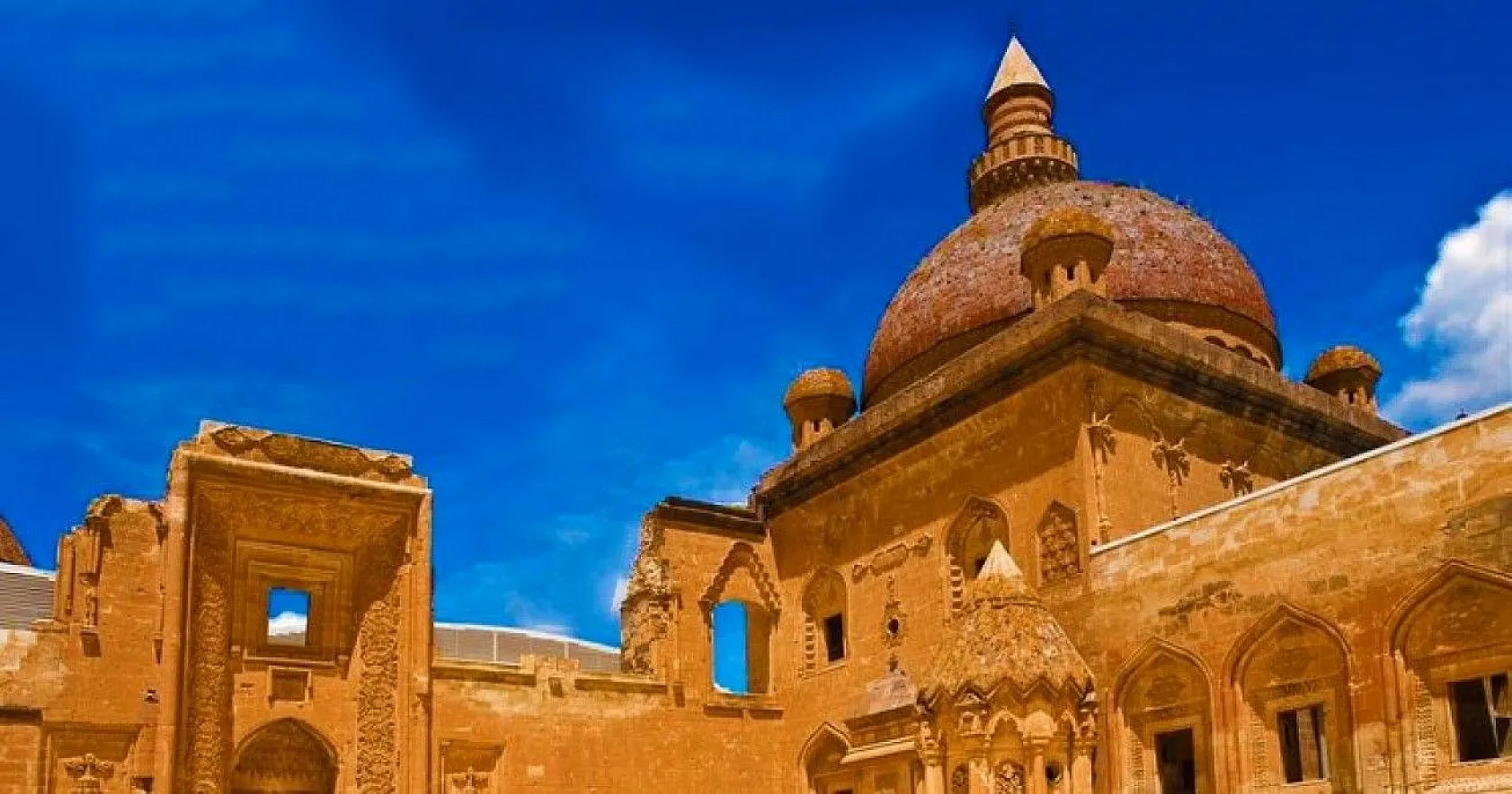 Tarihi sarayda Sonbahar yoğunluğu