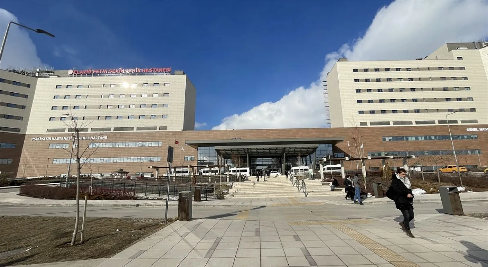 Elazığ Şehir Hastanesi depremler sonrasında hizmetini kesintisiz sürdürdü