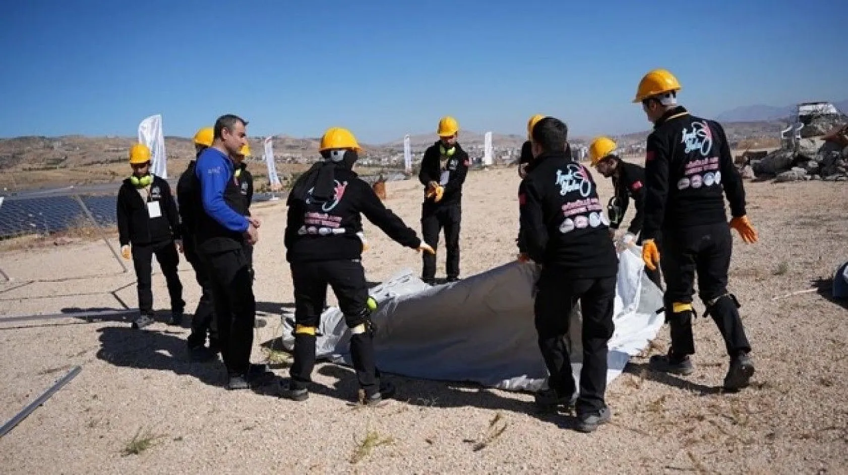 Gönüllülerle tatbikat