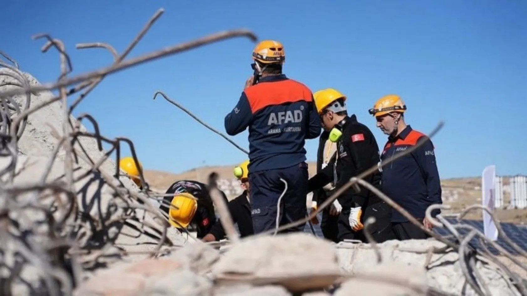 Gönüllülerle tatbikat