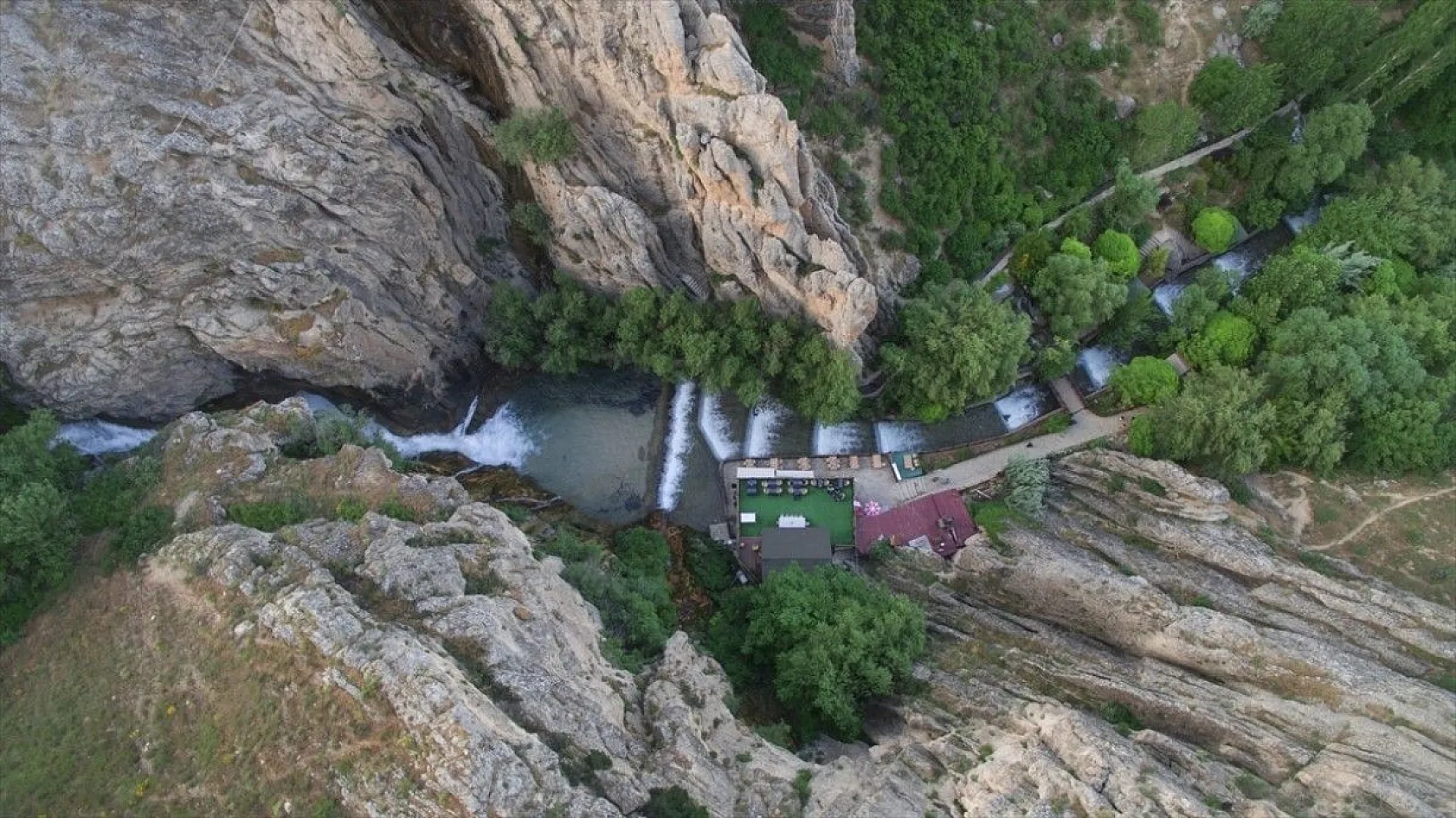 Bozkırın serin adresi: Günpınar Şelalesi