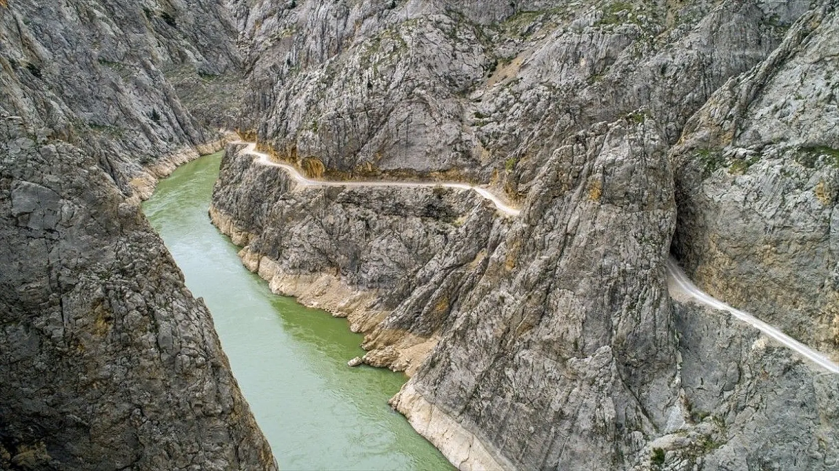 Karanlık Kanyon, ziyaretçilerini cezbediyor