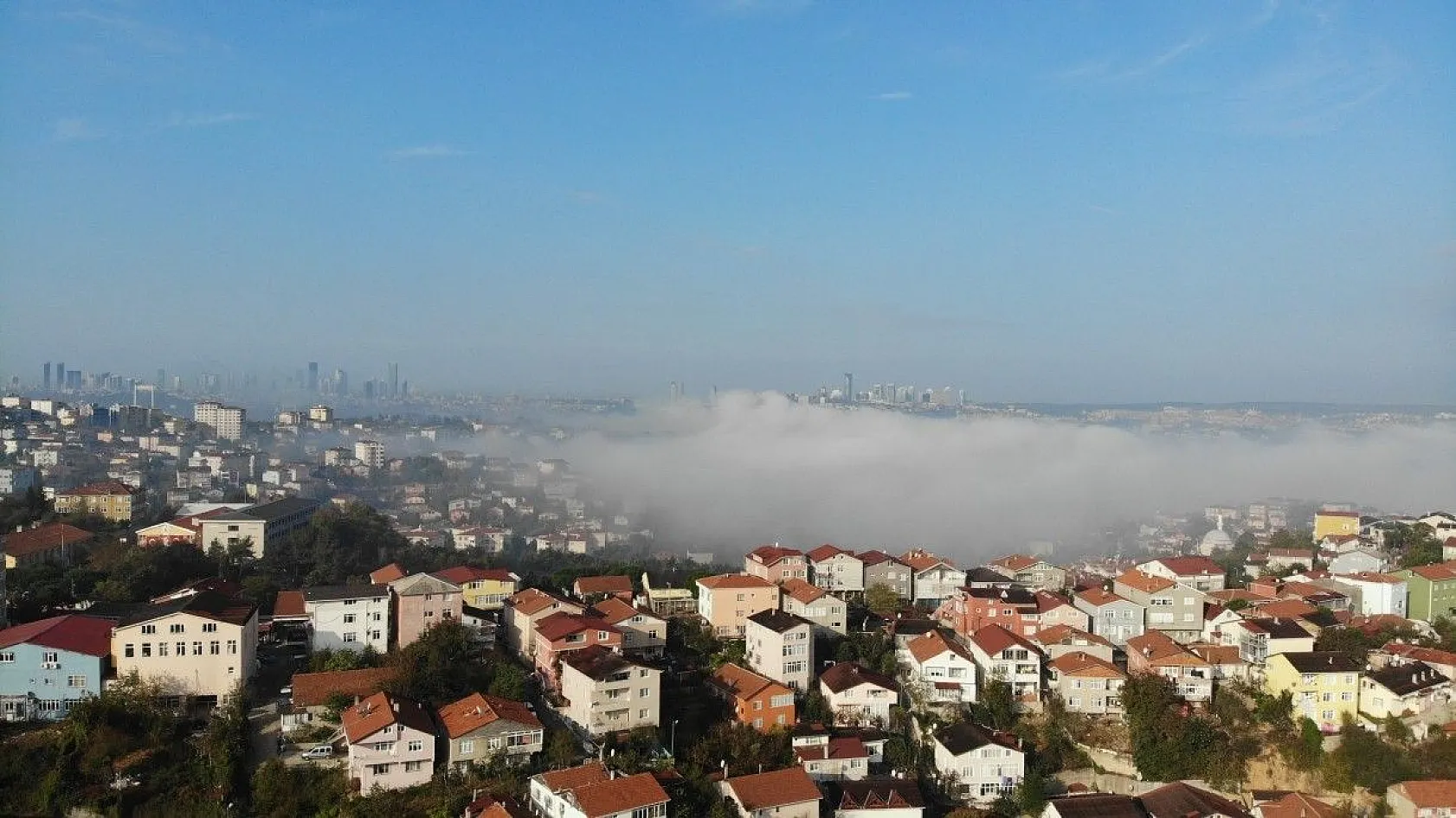 Sisler altında kalan İstanbul havadan görüntülendi