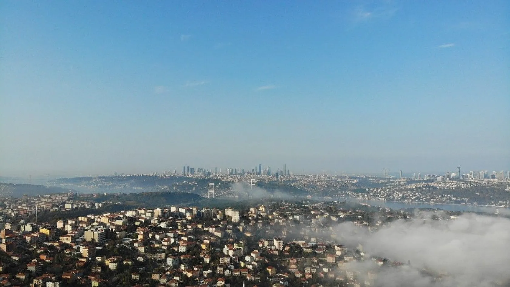 Sisler altında kalan İstanbul havadan görüntülendi
