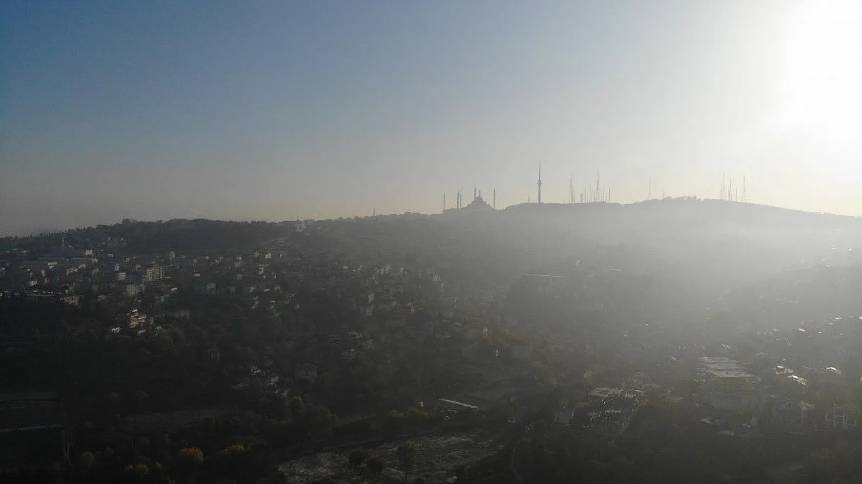 İstanbul Boğazı'nda muhteşem sis manzarası