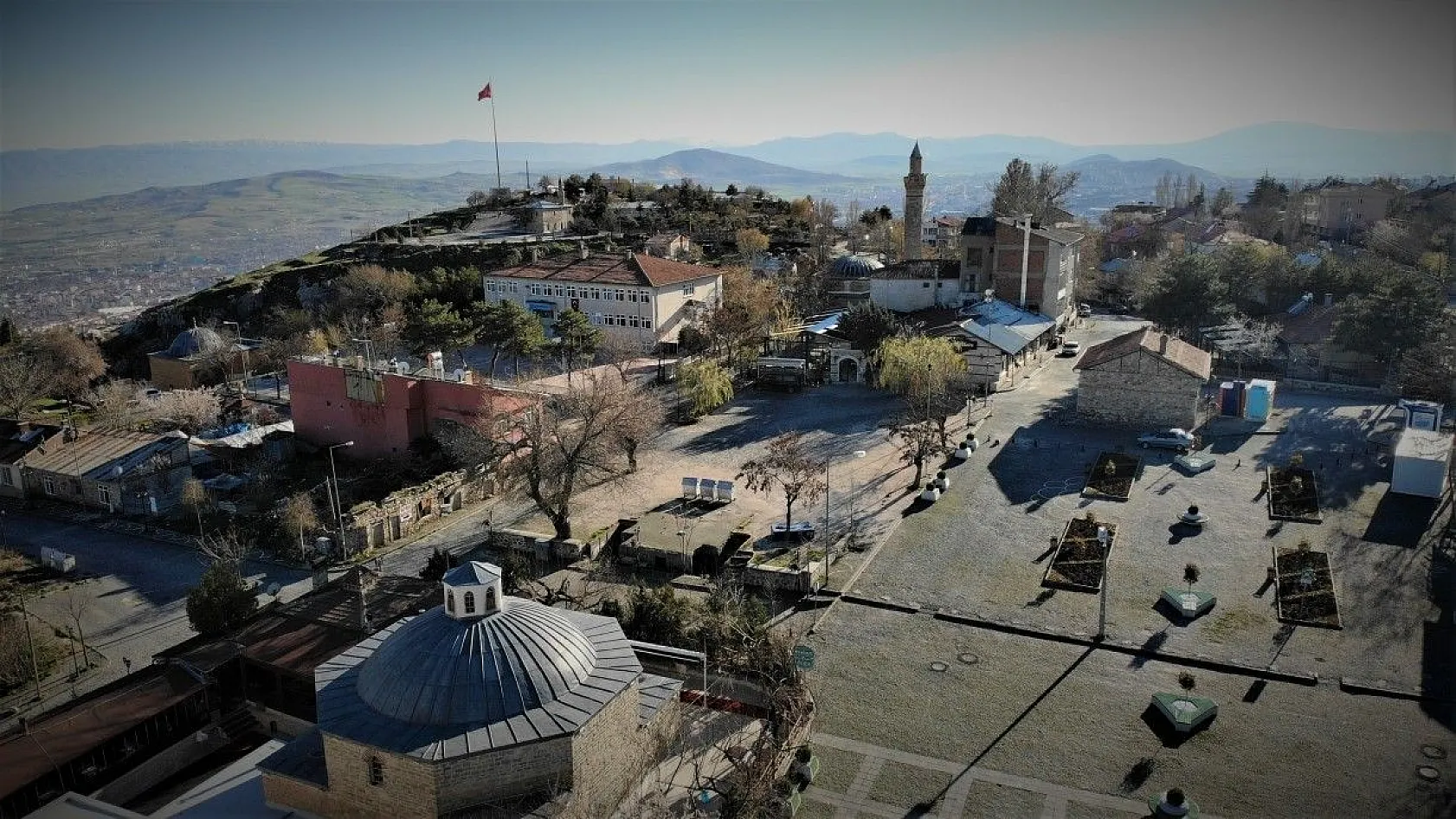 Elazığ'ın tarihi mahallesi boş kaldı!
