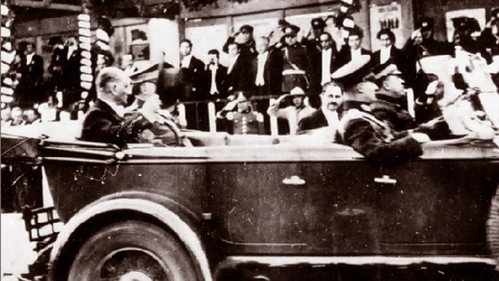 Cumhuriyetimiz 98 yaşında!