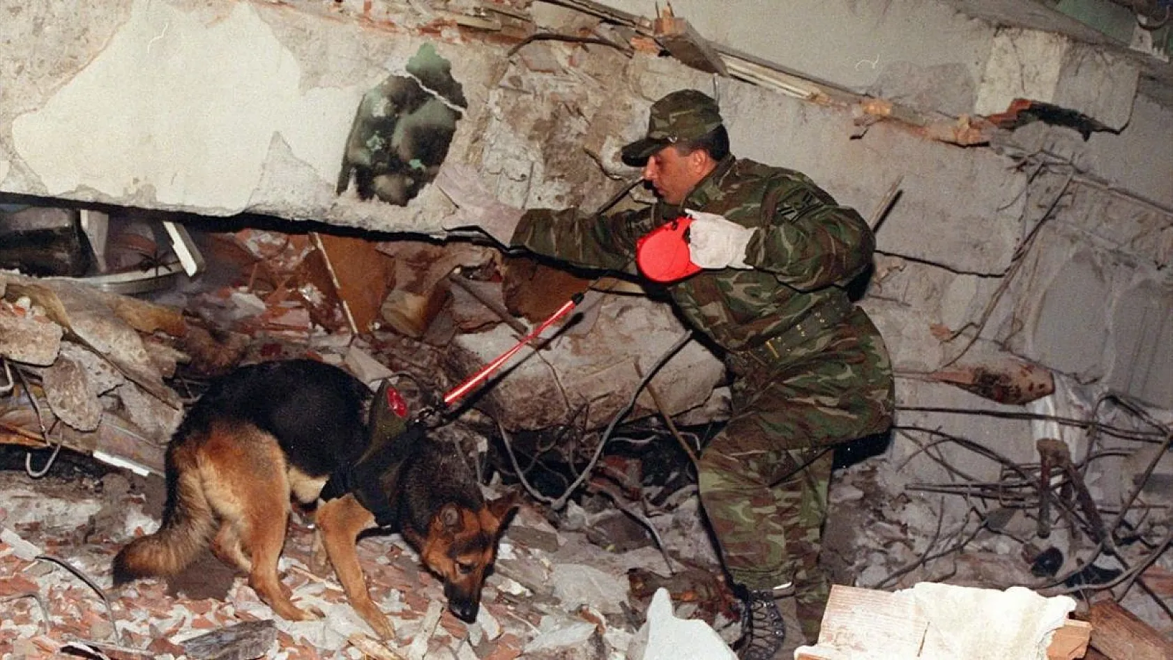 Düzce depreminin üzerinden 22 yıl geçti!