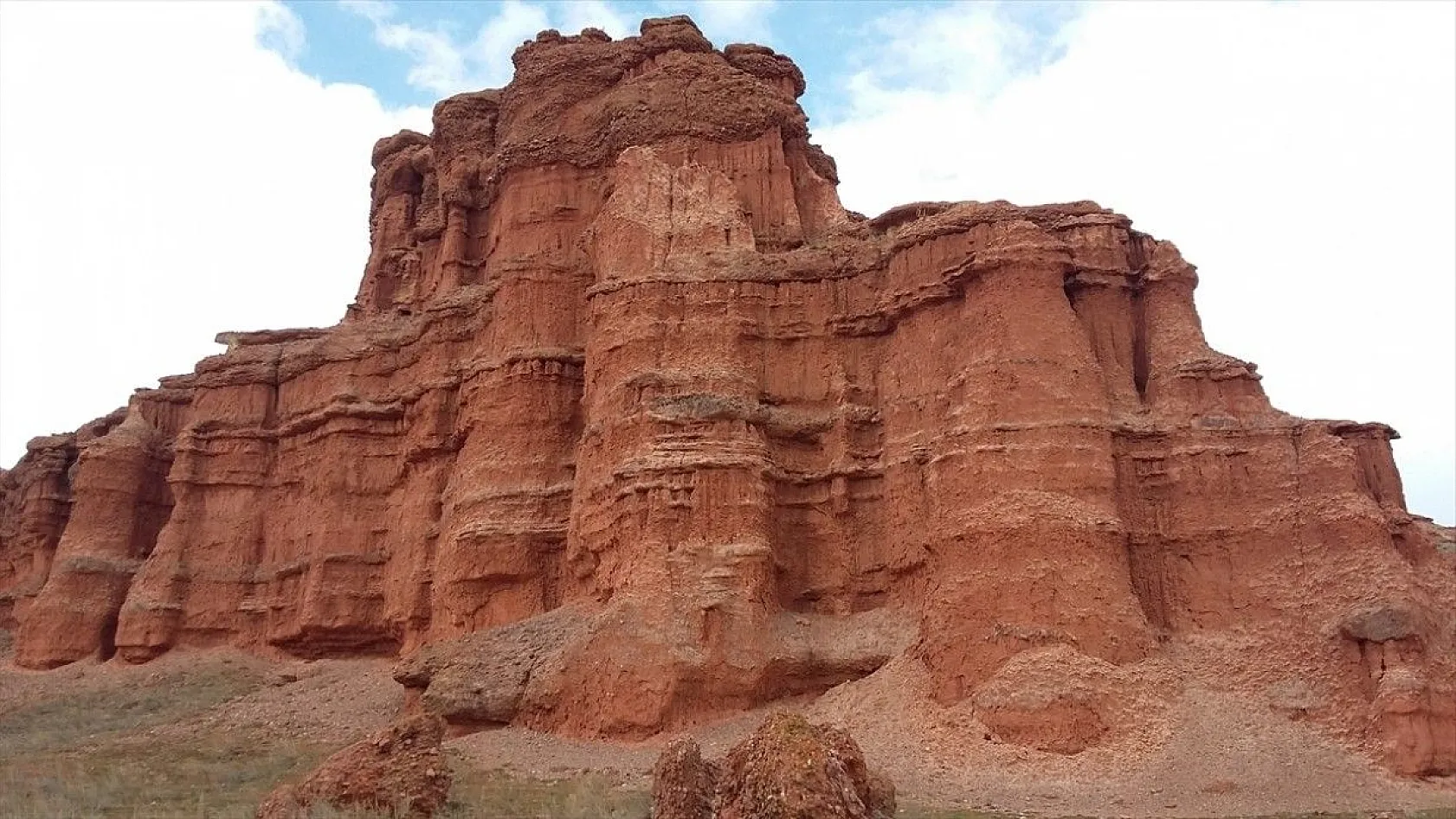 Narman Peribacaları, ziyaretçilerini büyülüyor