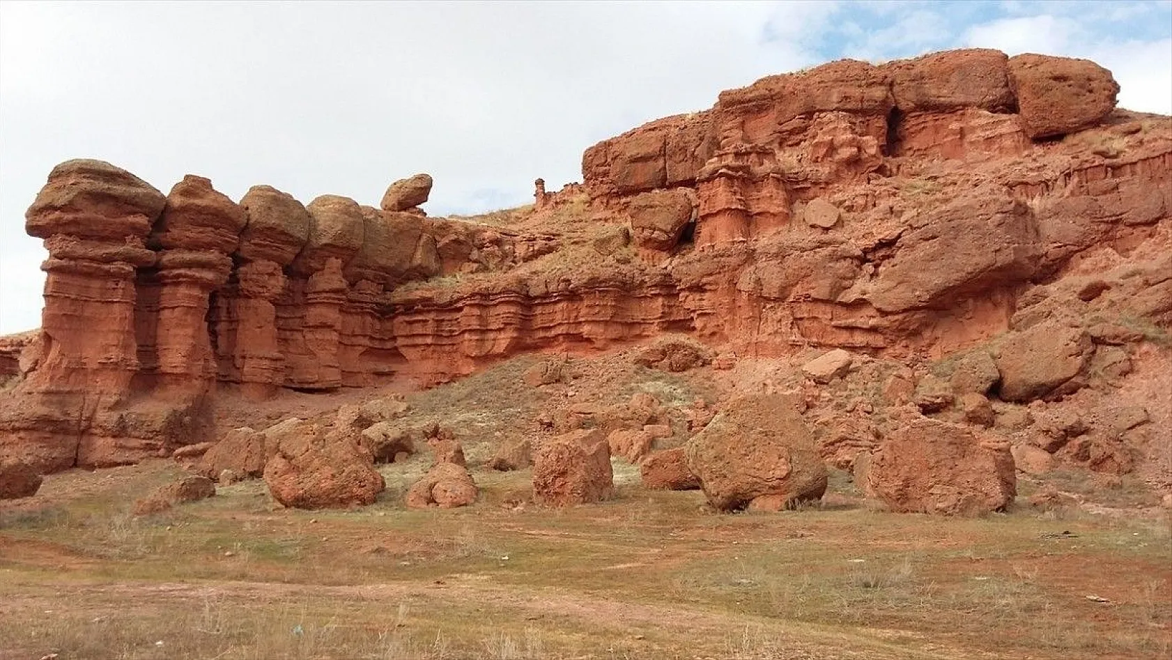 Narman Peribacaları, ziyaretçilerini büyülüyor