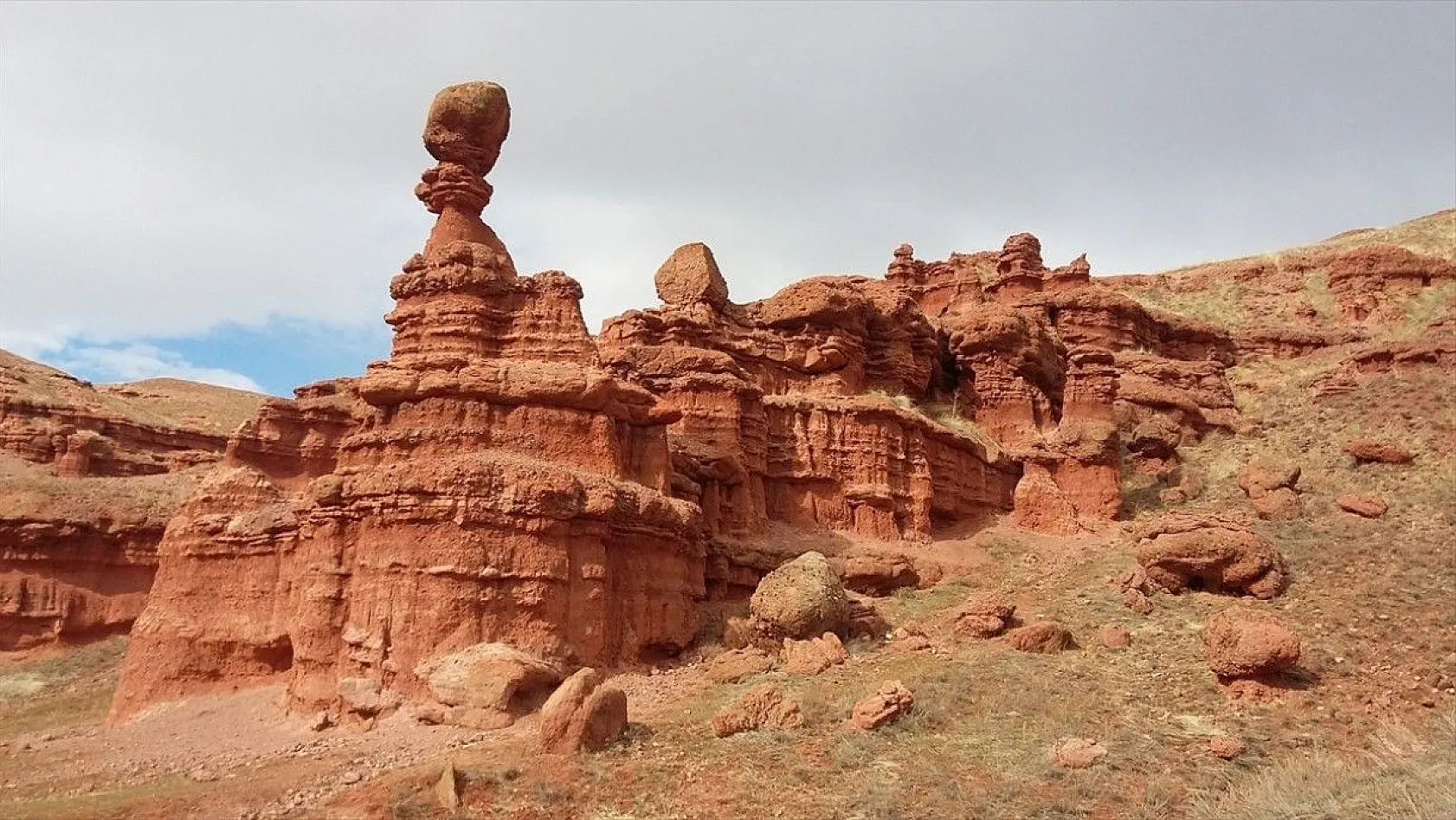 Narman Peribacaları, ziyaretçilerini büyülüyor
