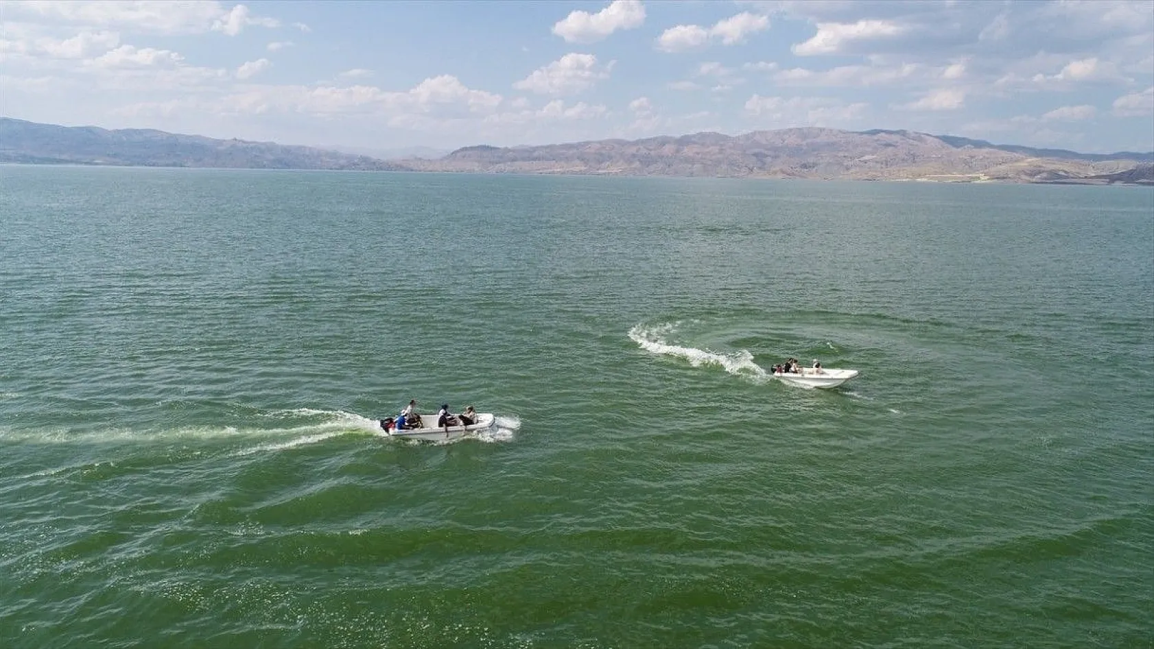 Aşağı İçme köyü doğal güzelliğiyle ilgi görüyor