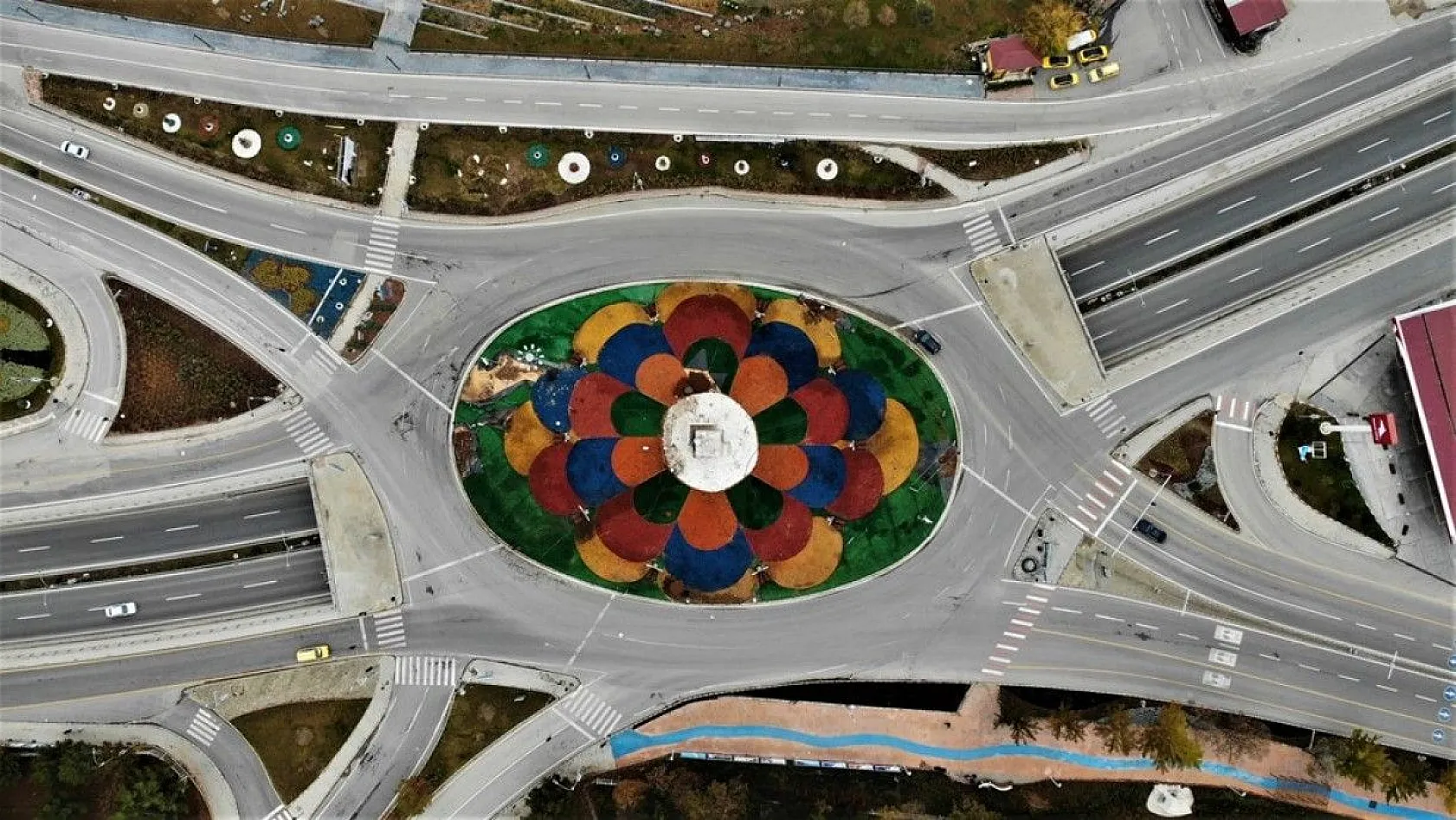 Elazığ'da kısıtlama havadan görüntülendi