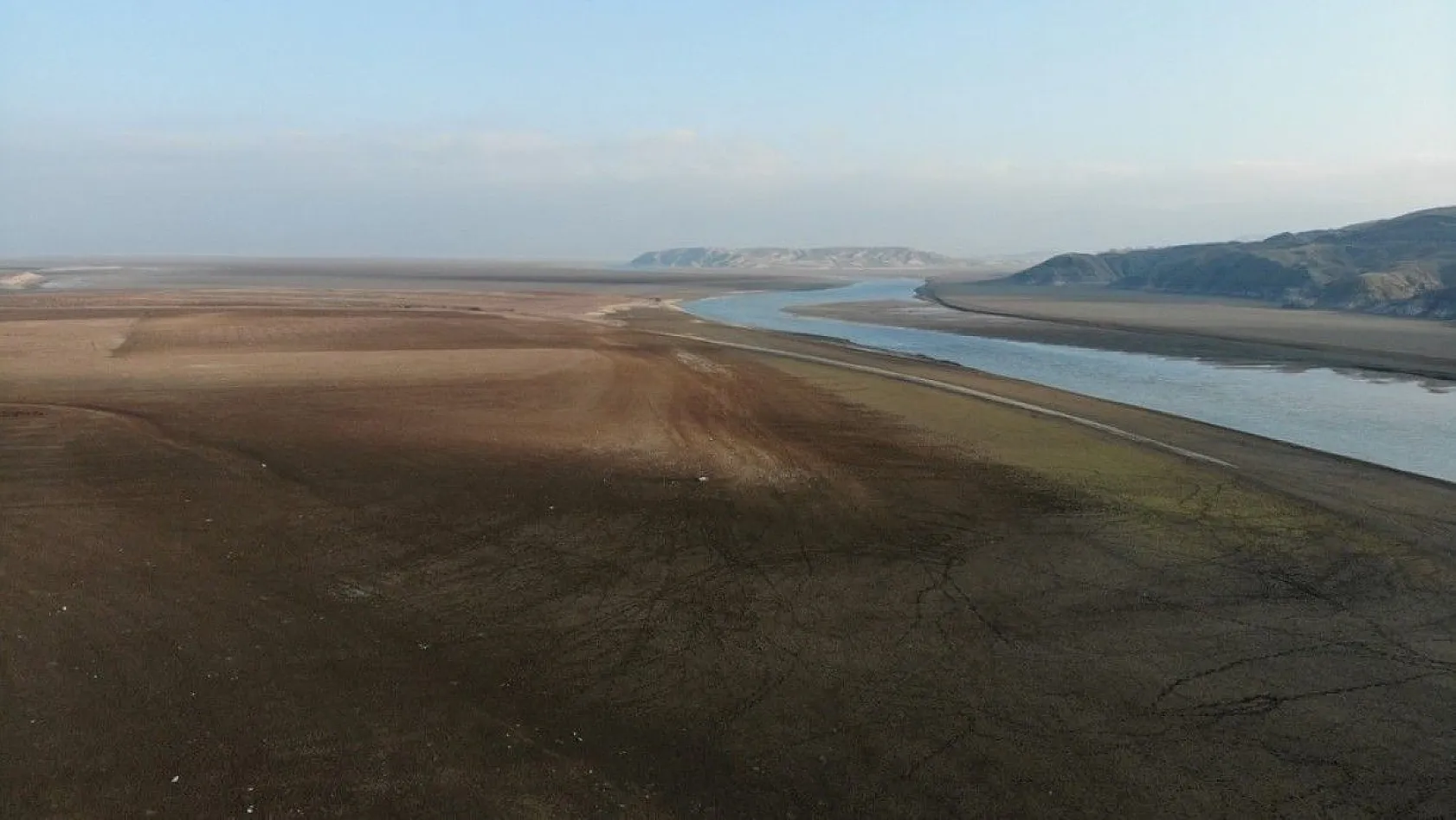 Murat Nehri dereye döndü