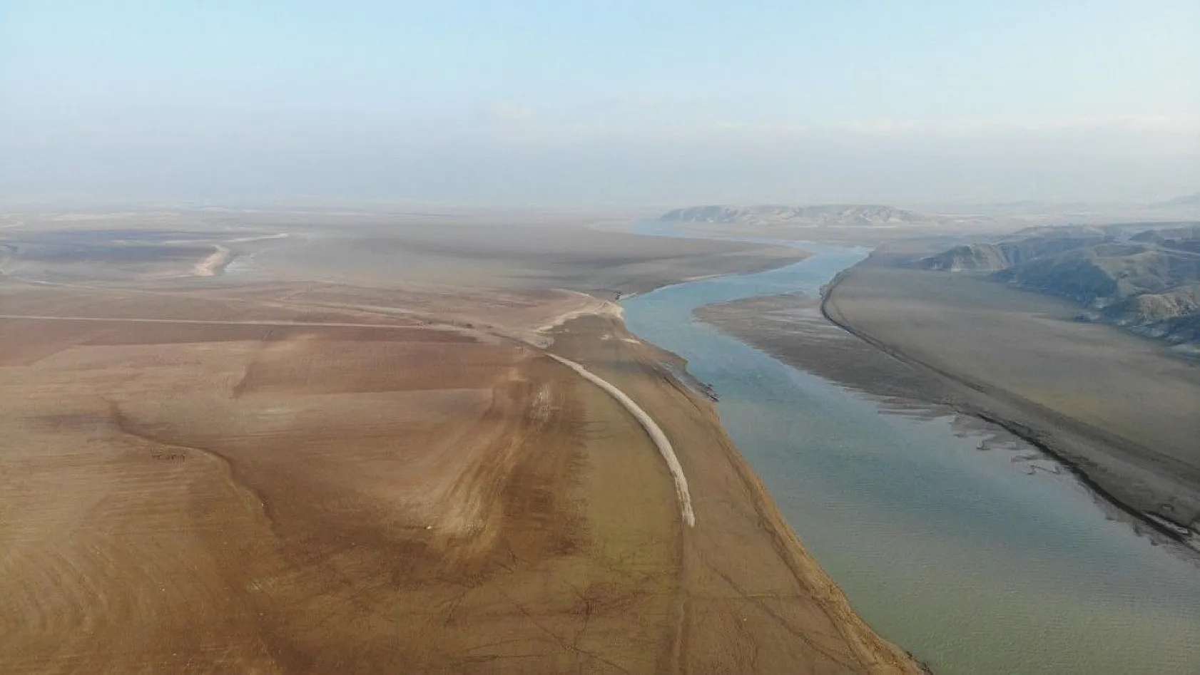 Murat Nehri dereye döndü