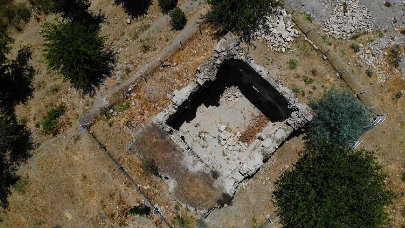 Bu köy, dünyanın dört bir yanından turist ağırlıyor