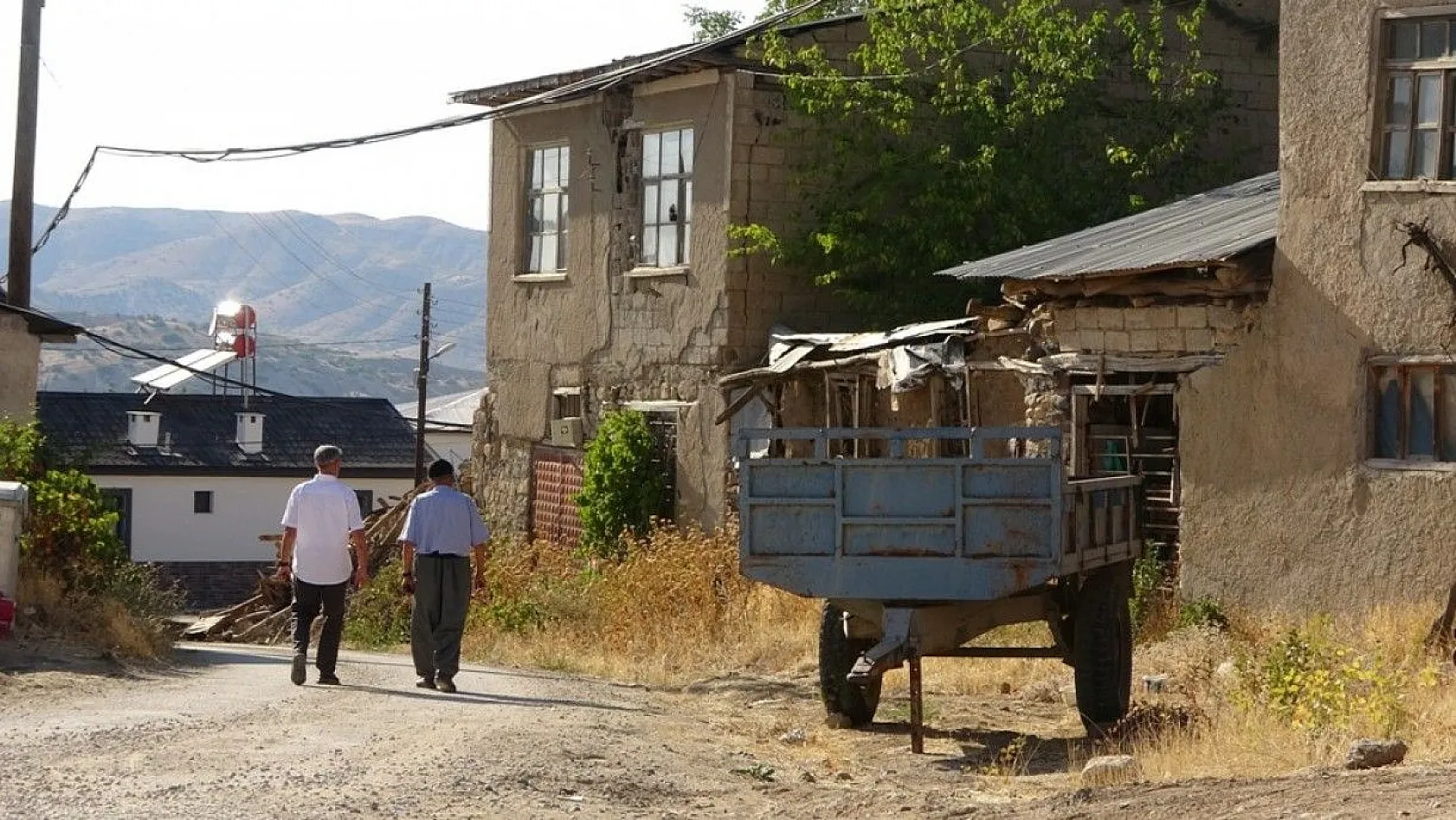 Atıl durumdaki okulu onararak müzeye çevirdiler