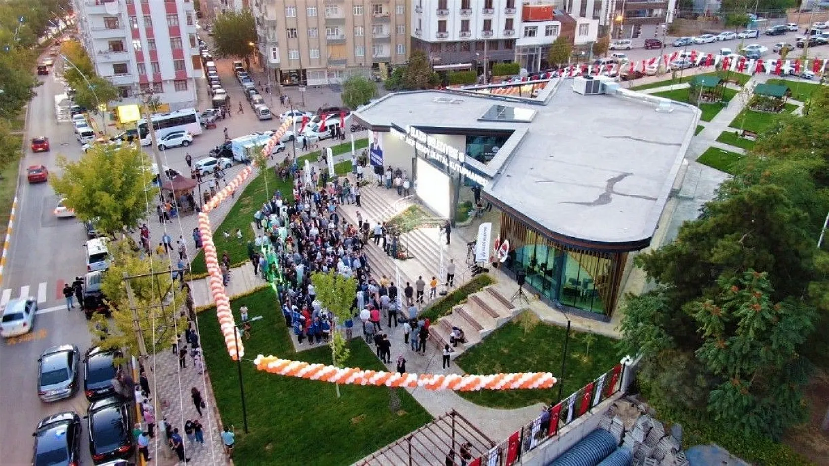 Dijital Kütüphane açıldı