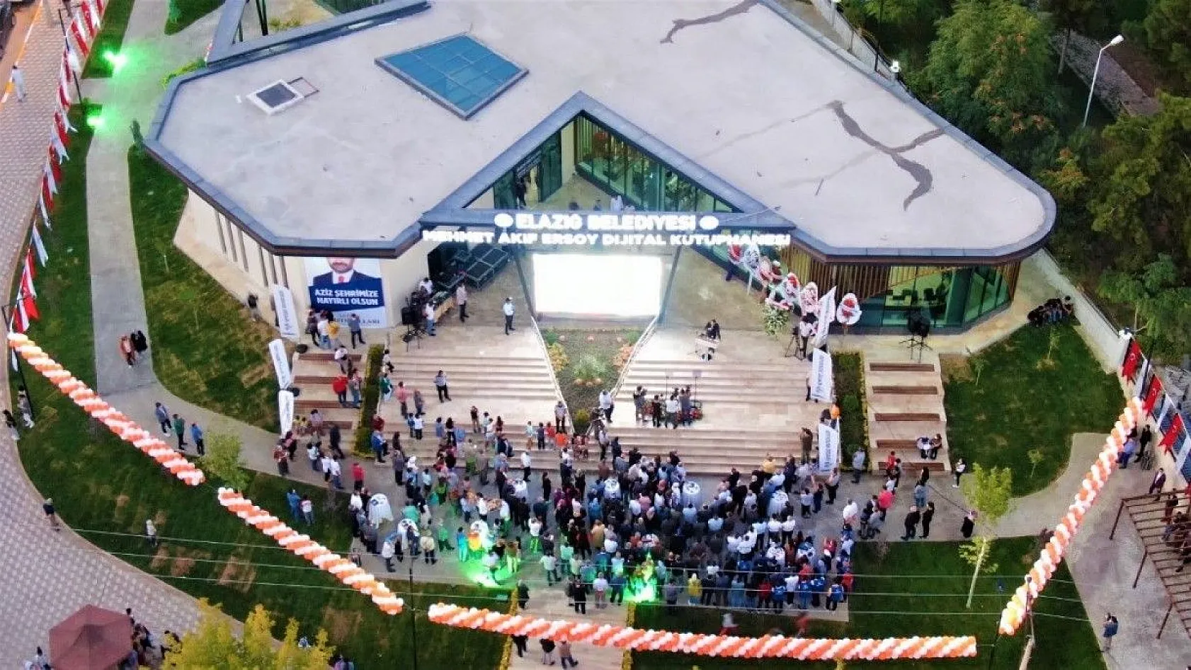 Dijital Kütüphane açıldı