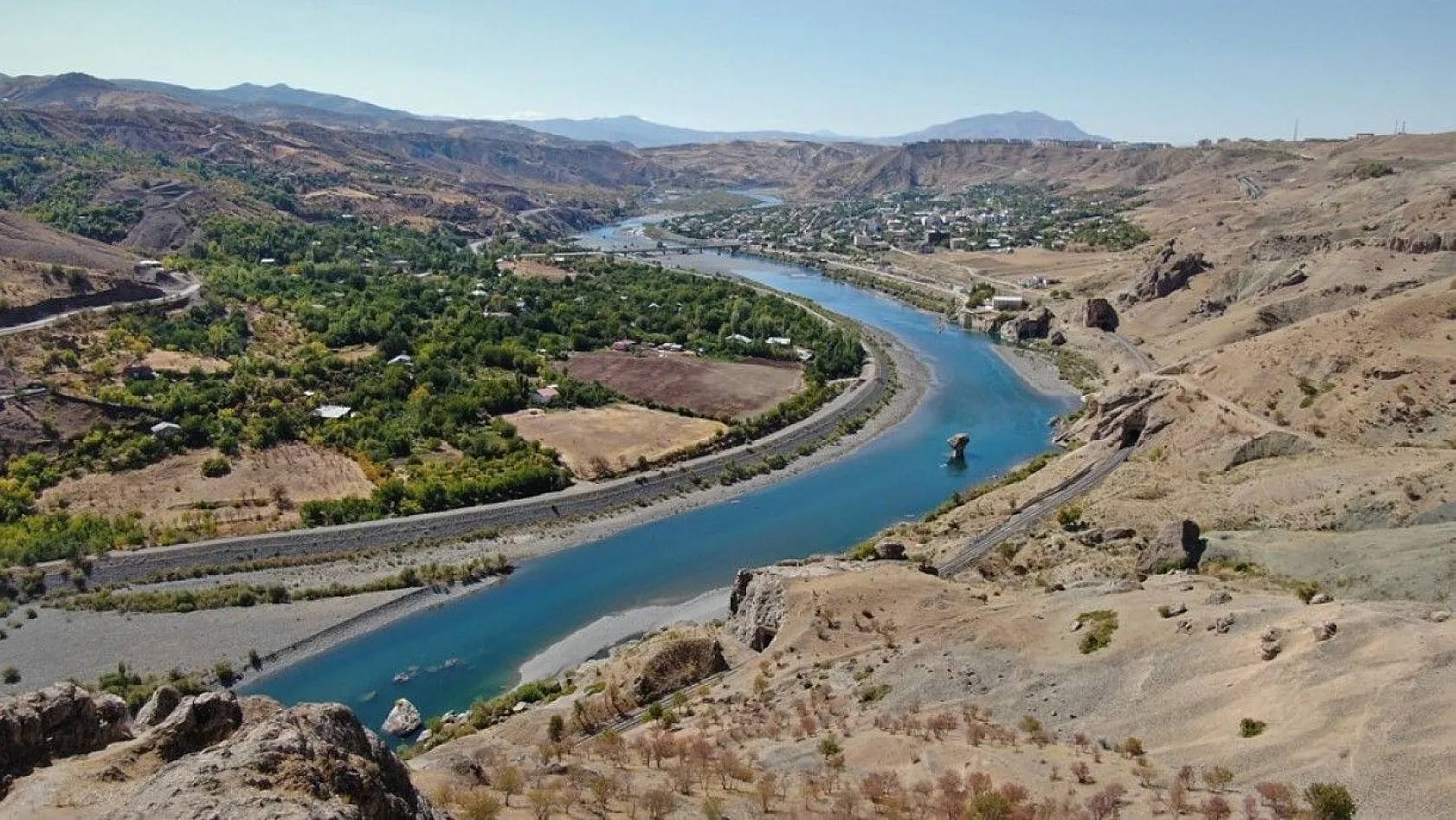 3 bin yıllık taş kitabe ilk günkü ihtişamını koruyor