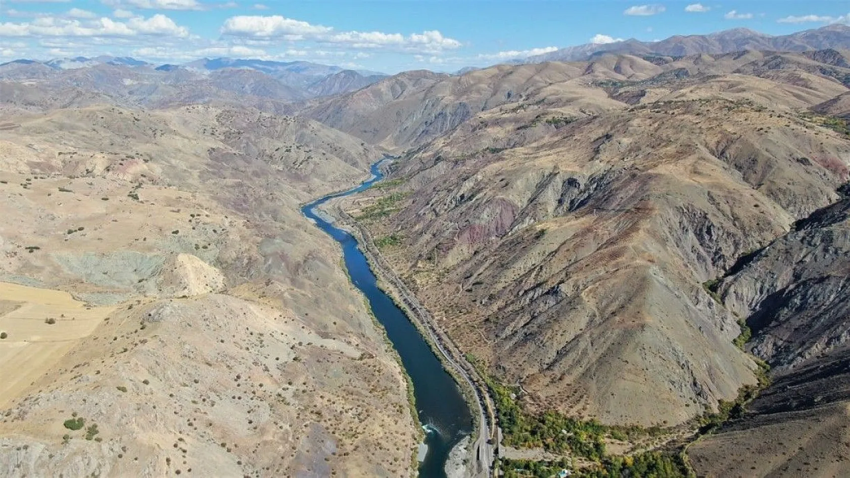 3 bin yıllık taş kitabe ilk günkü ihtişamını koruyor