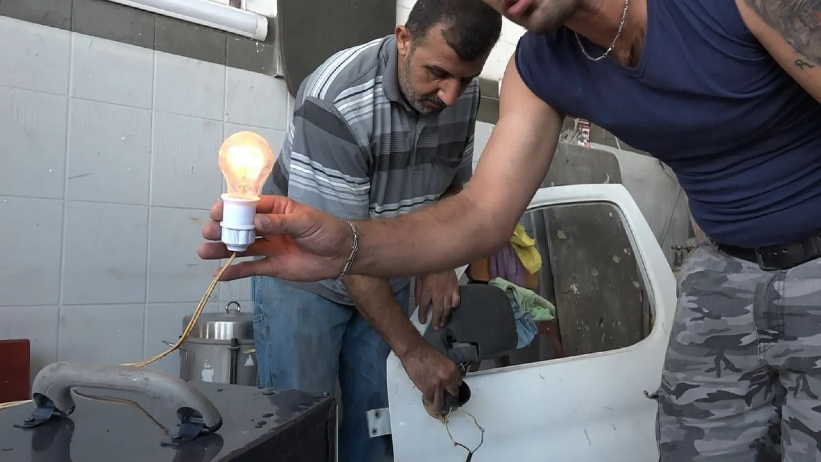 Sanayi ustalarından faturalarda tasarruf sağlayacak cihaz