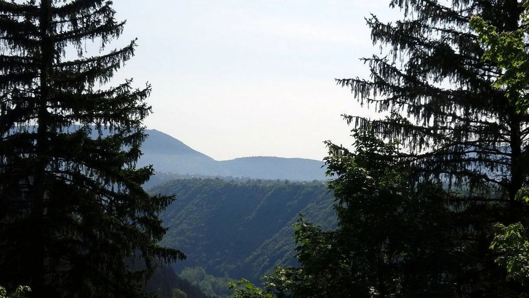 Bosna-Hersek'te ilkbahar güzelliği