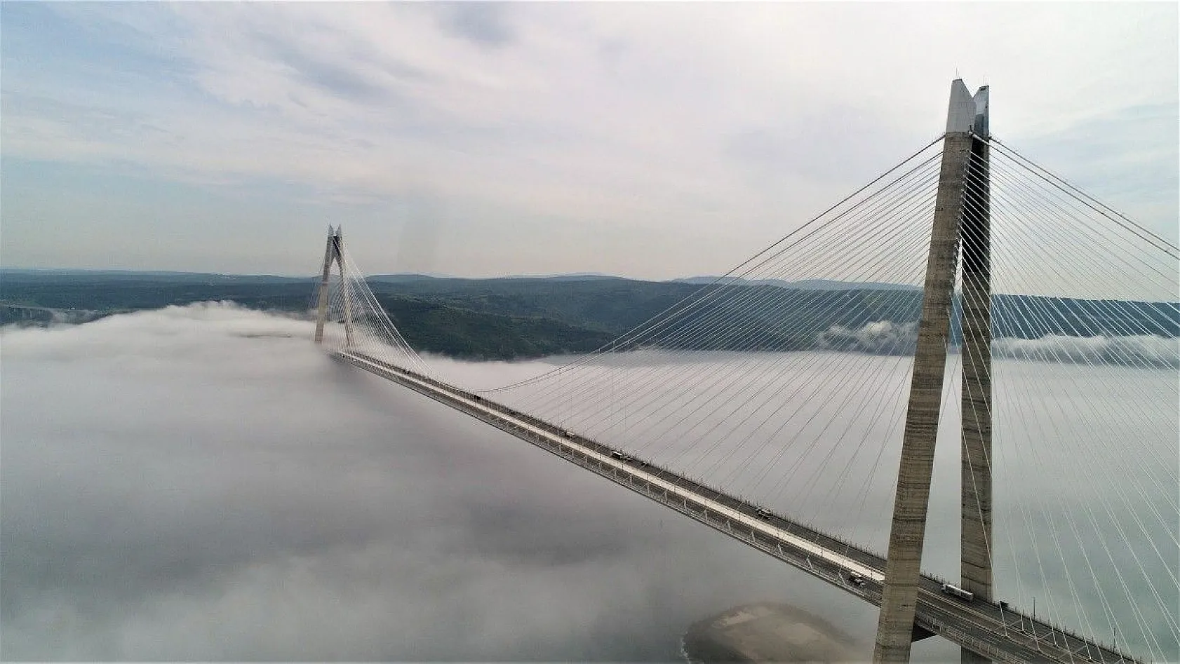 Yavuz Sultan Selim köprüsünden masalsı görüntüler