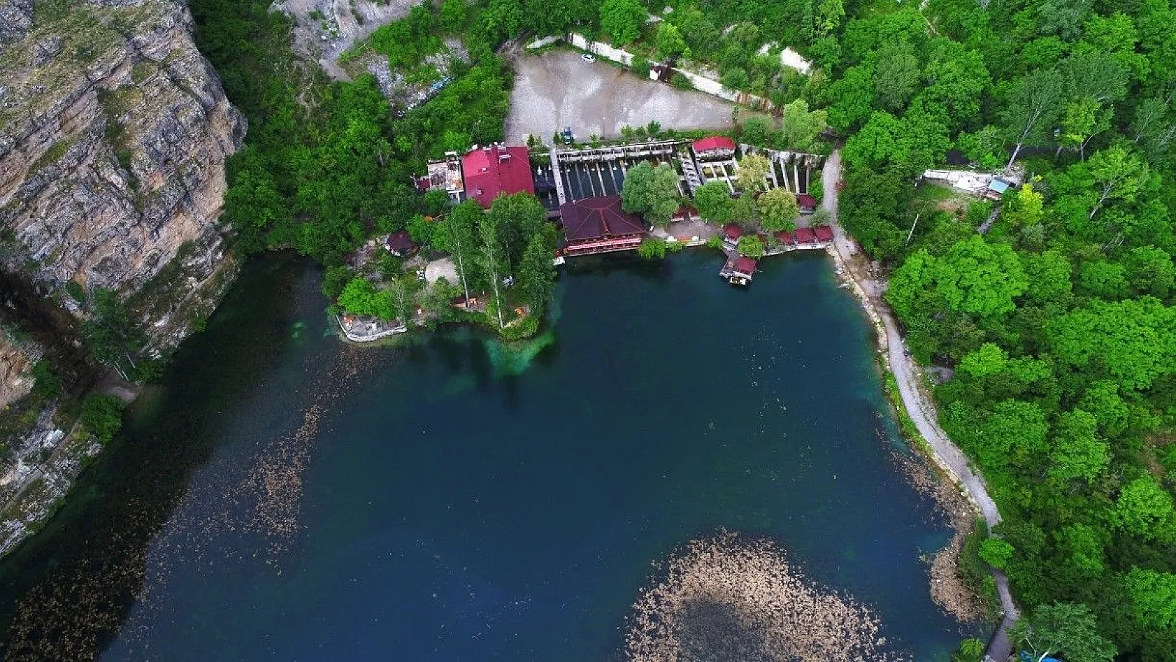 Doğa harikası 'Yedigöller' eşsiz manzarasıyla göz kamaştırıyor