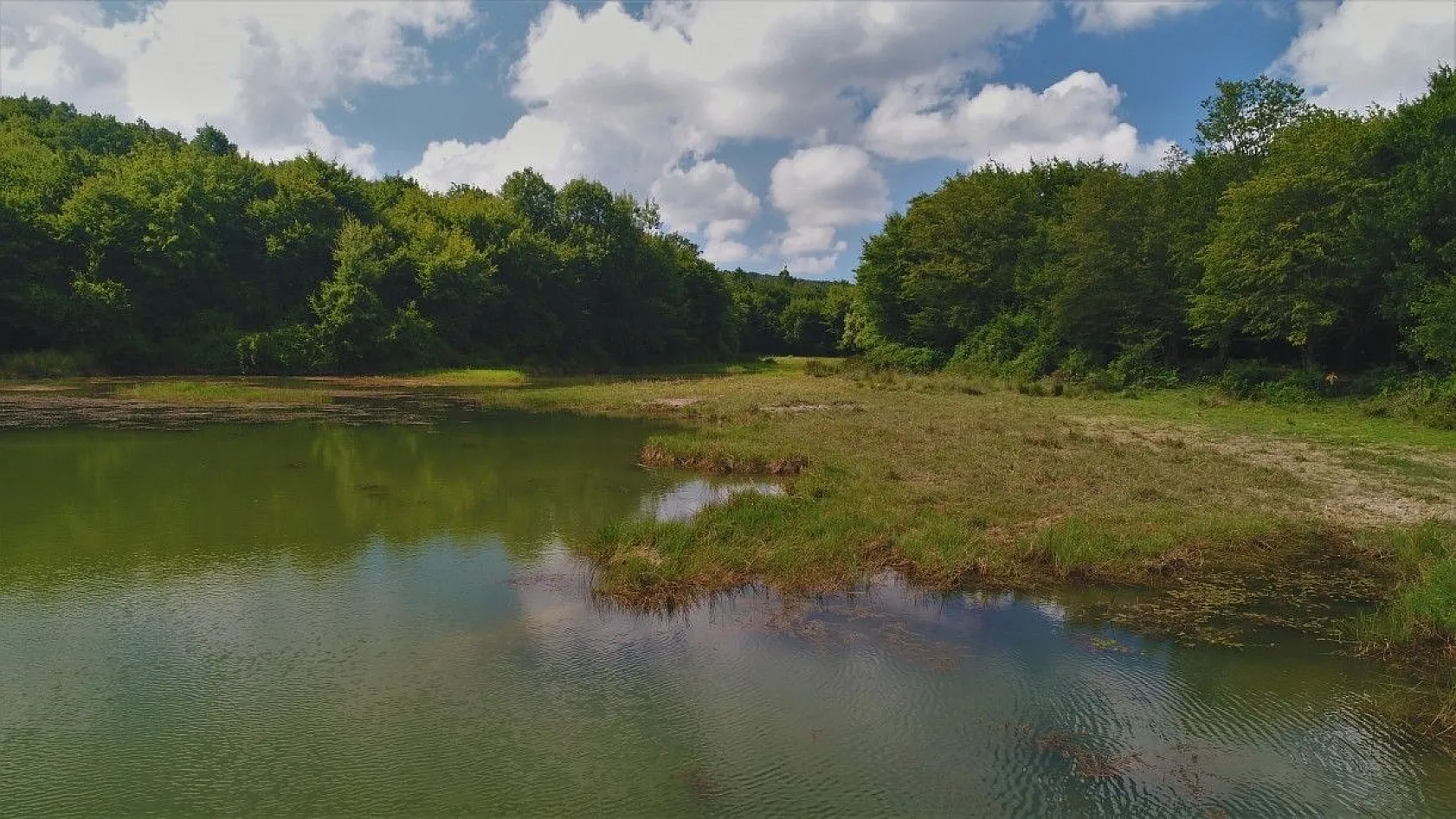 Göktürk Gölet'i manzarası ile kendine hayran bırakıyor