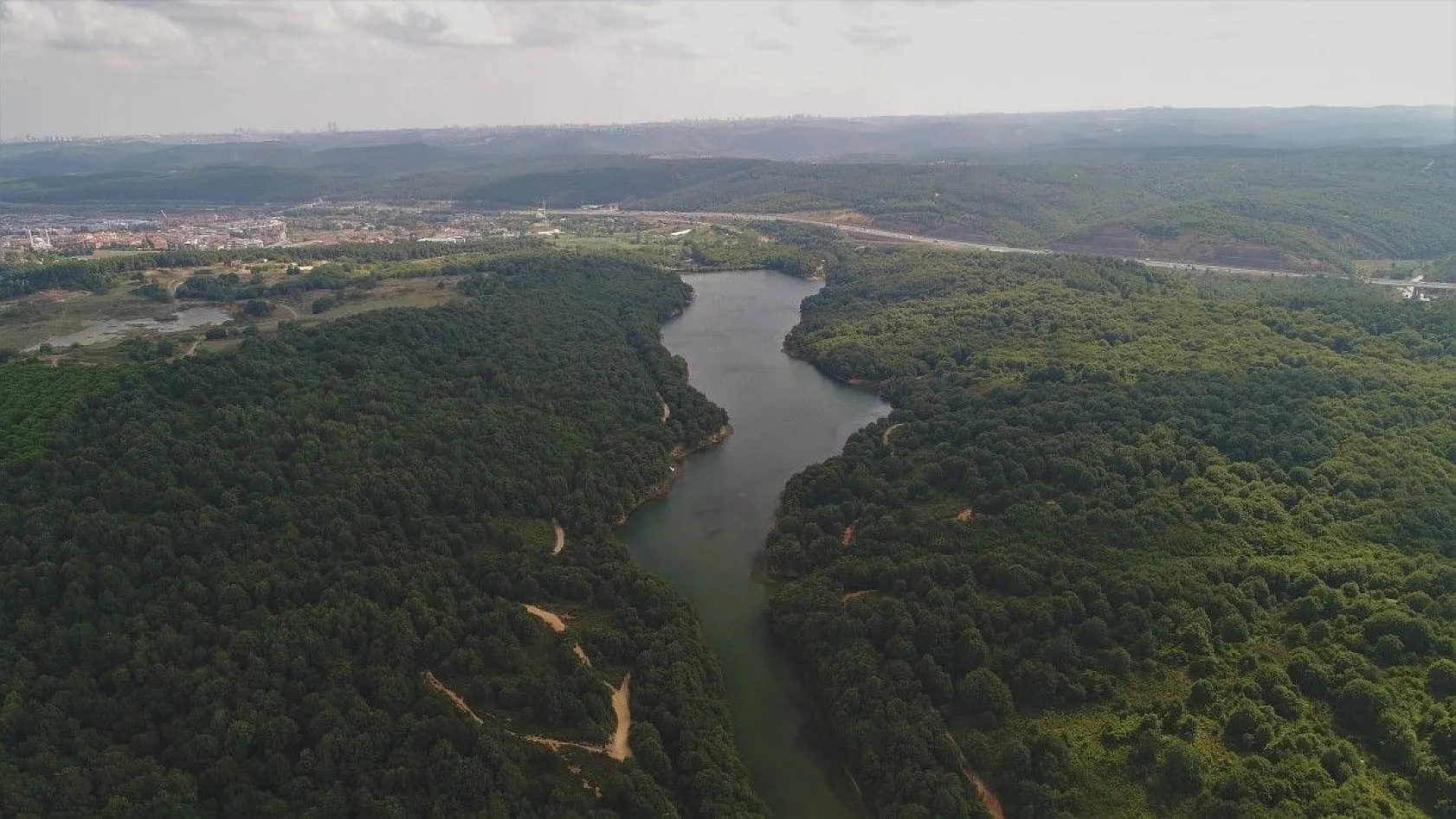 Göktürk Gölet'i manzarası ile kendine hayran bırakıyor