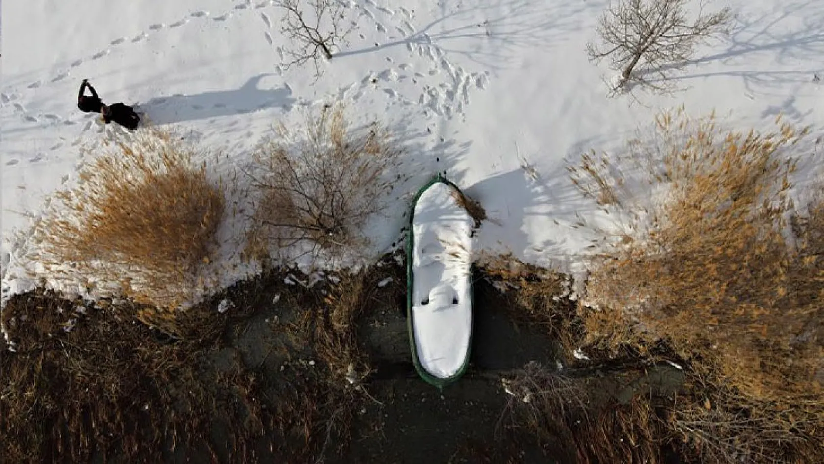 Doğunun gizli denizi Hazar Gölü'nde kış güzelliği