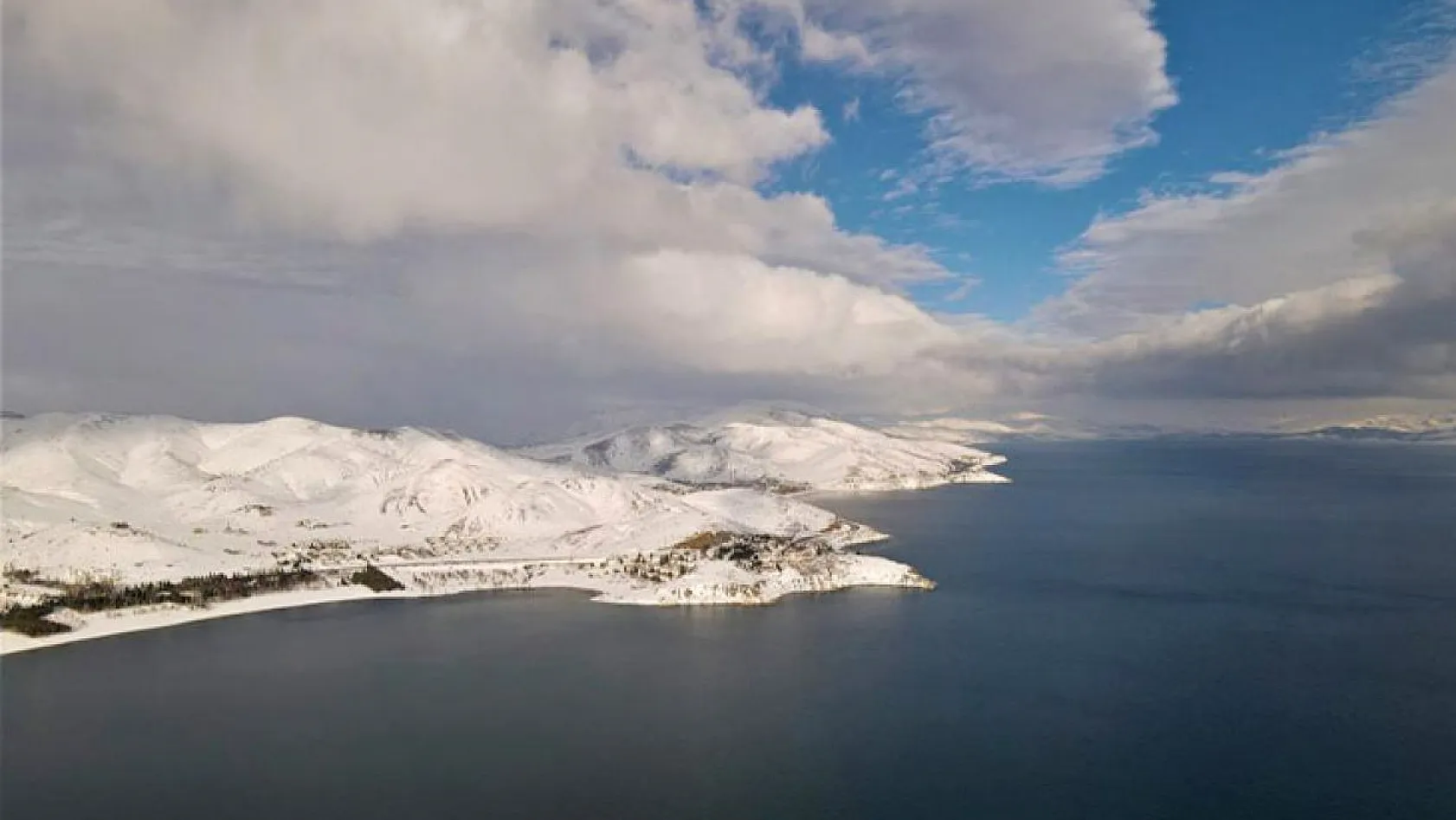 Doğunun gizli denizi Hazar Gölü'nde kış güzelliği