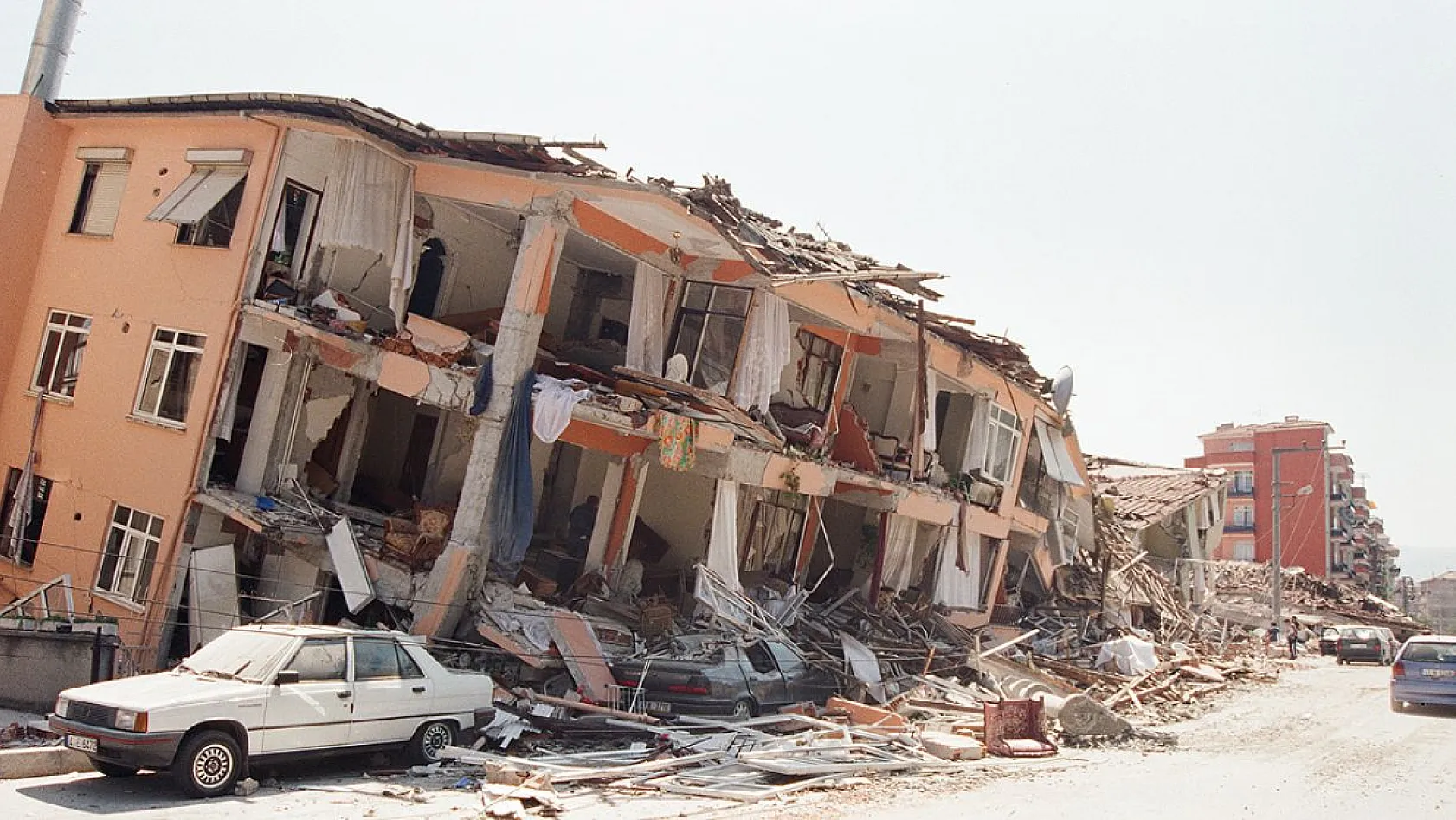 Düzce depreminin üzerinden 22 yıl geçti!