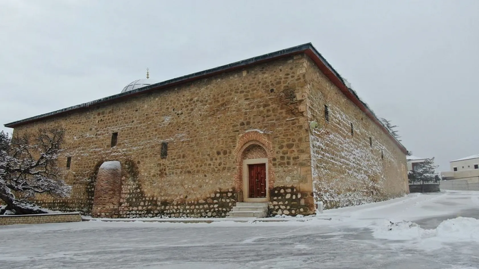3 büyük deprem gördü! Tek taş bile düşmedi