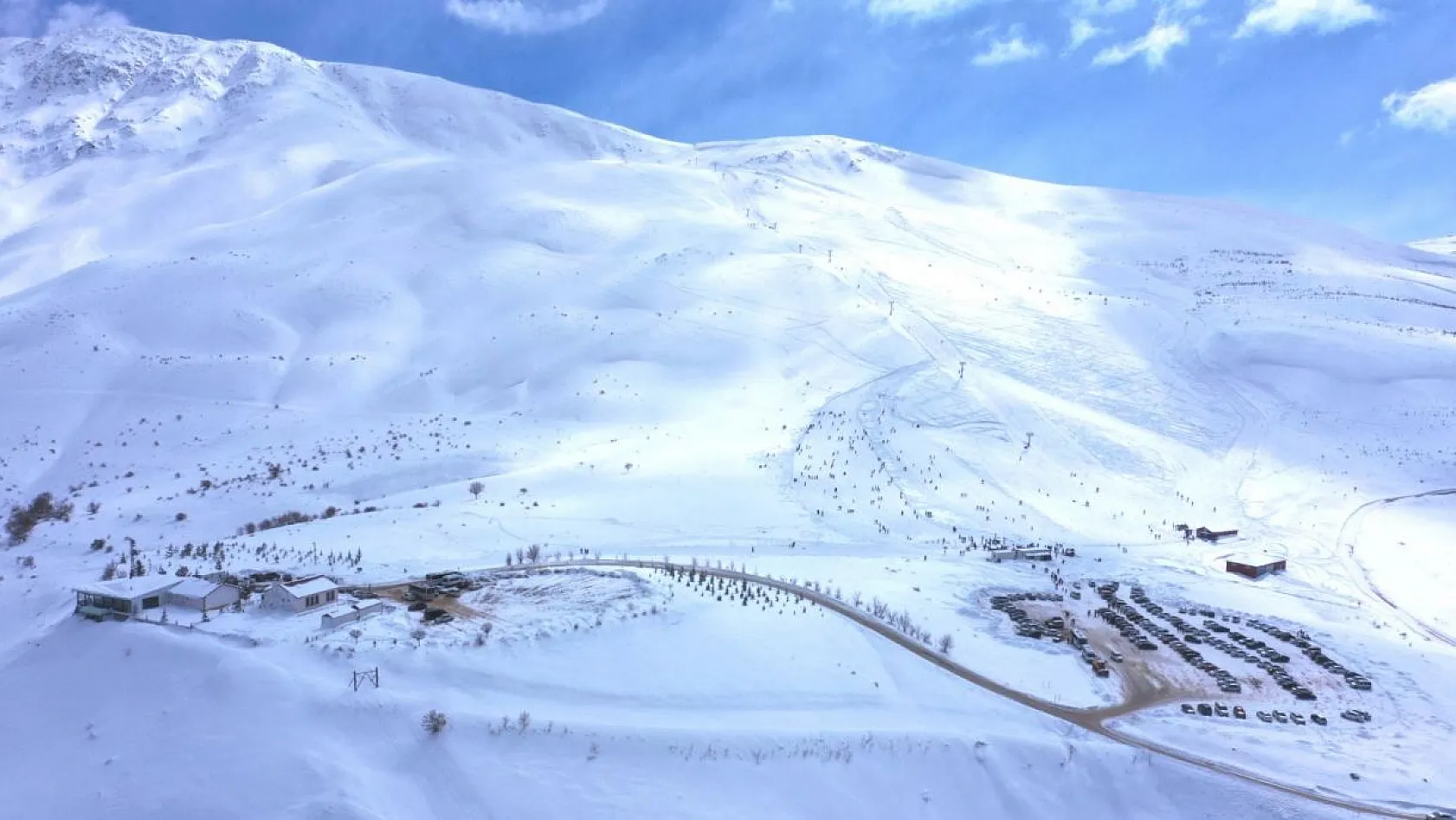 Kış turizminin gözdesi: Hazarbaba Kayak Merkezi