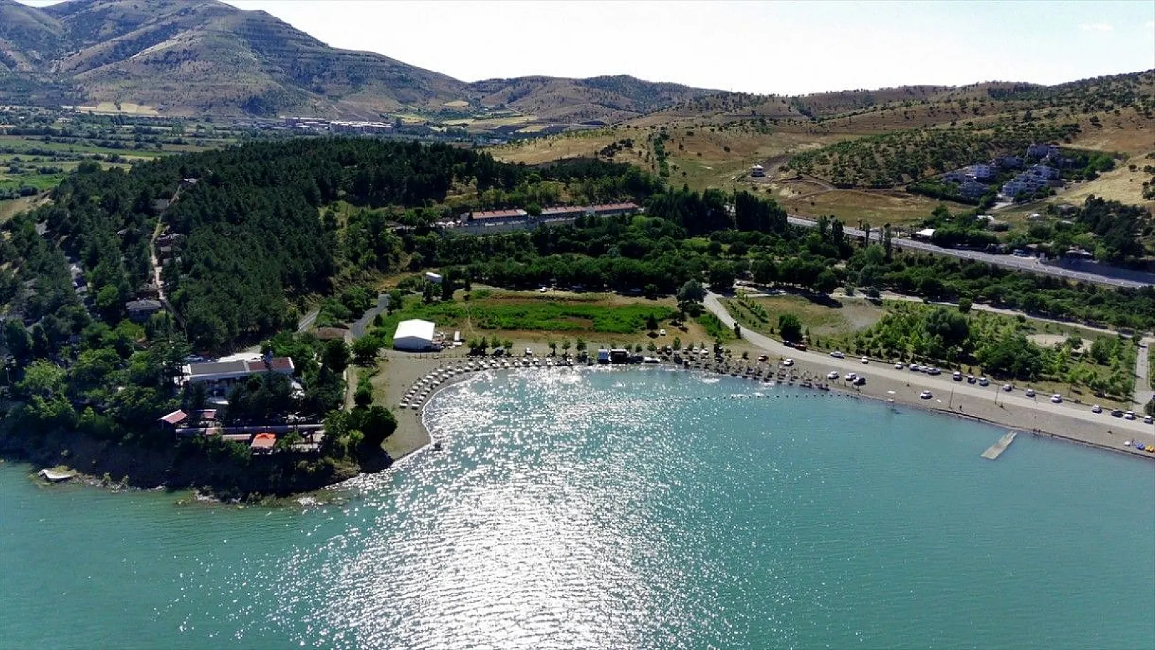 Hazar Gölü, bayramda tatilcilerin doğudaki tercihi olacak