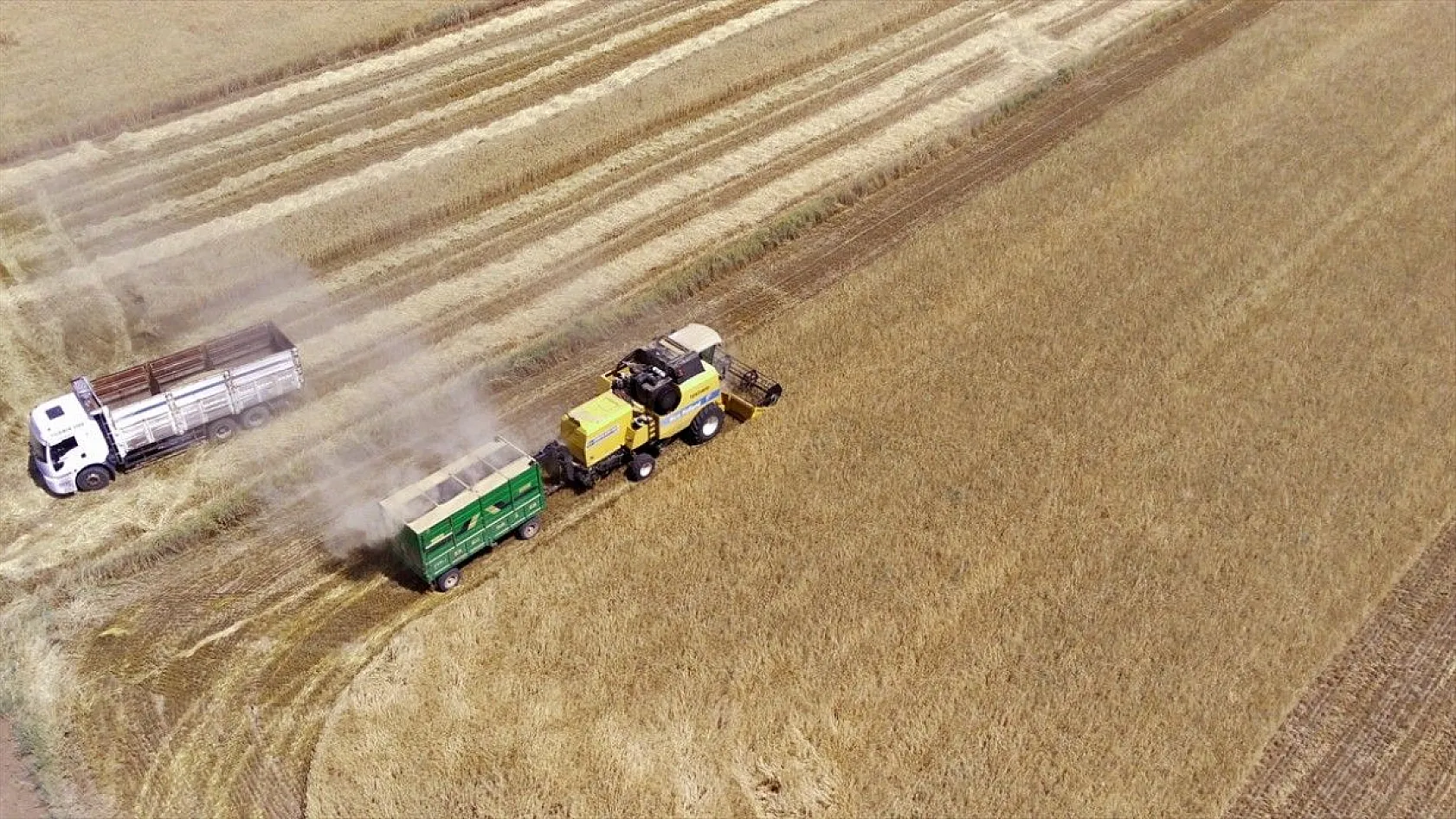 'Elazığ'da son yılların en yüksek arpa ve buğday rekoltesi bekleniyor'