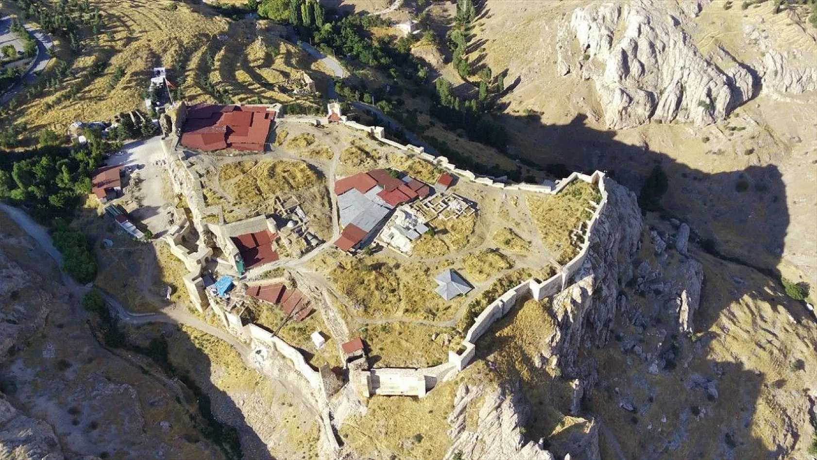 Harput Kalesi'nde tarihi 'saray mutfağı'