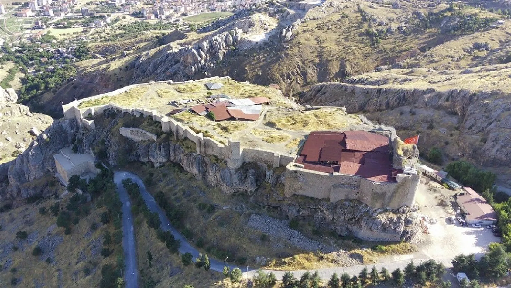 Harput Kalesi'nde tarihi 'saray mutfağı'
