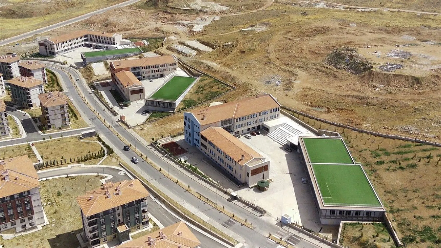 Elazığ'da depreme dayanıklı modern okullarda ders zili çalacak