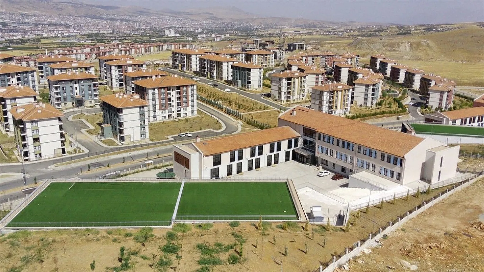 Elazığ'da depreme dayanıklı modern okullarda ders zili çalacak