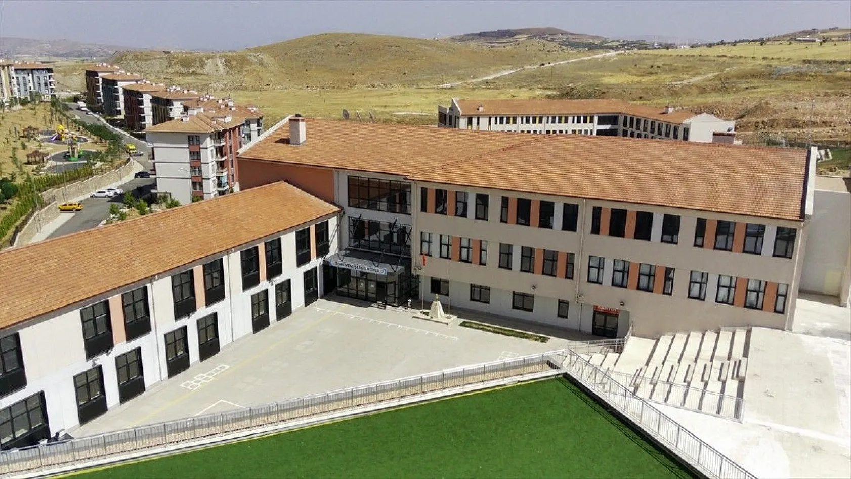 Elazığ'da depreme dayanıklı modern okullarda ders zili çalacak