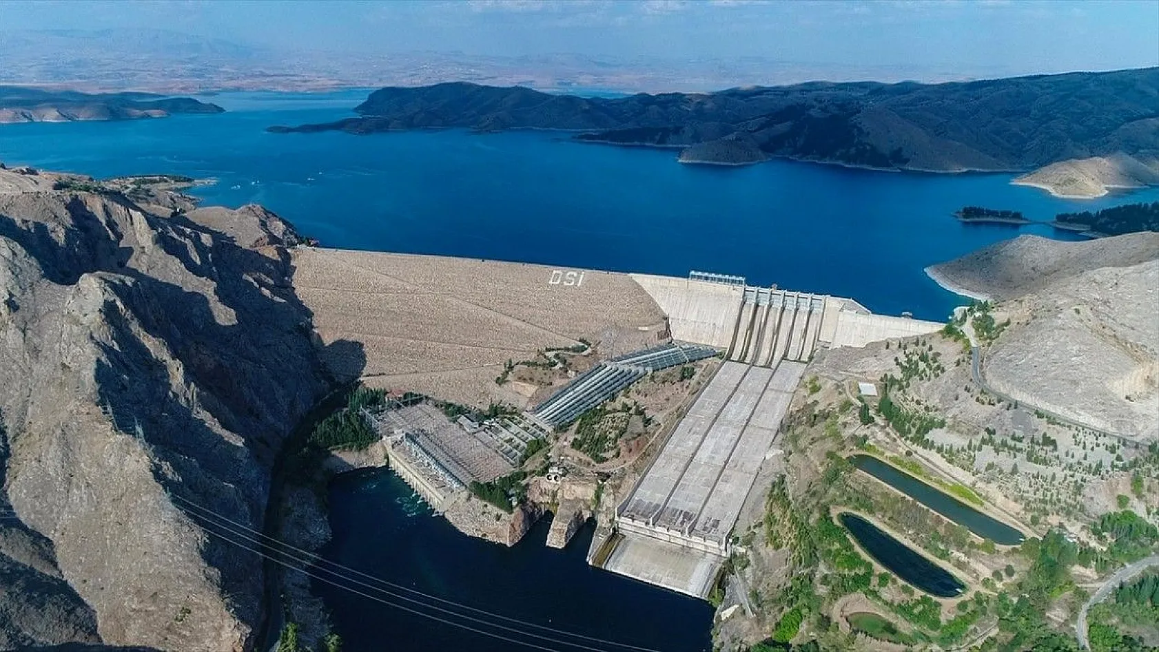 'Keban Barajı' 50 yıldır tarıma ve su ürünlerine katkı sunuyor