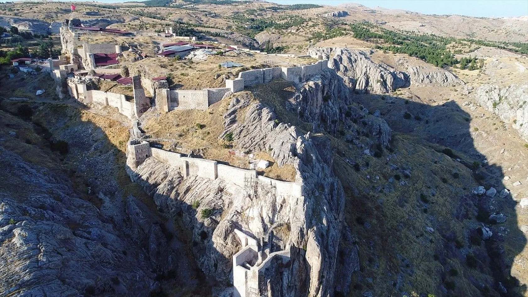 Harput Kalesi'nde bulunan 'objeler' sergilenecek