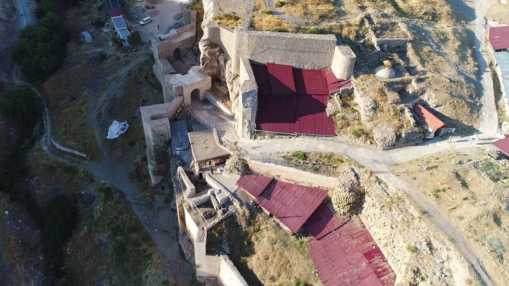 Harput Kalesi'nde bulunan 'objeler' sergilenecek