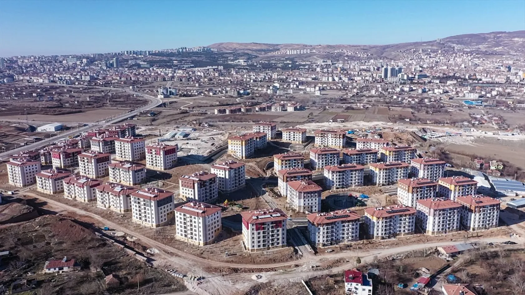 Elazığ'da 8 bin 834 konut hak sahiplerine teslim edildi