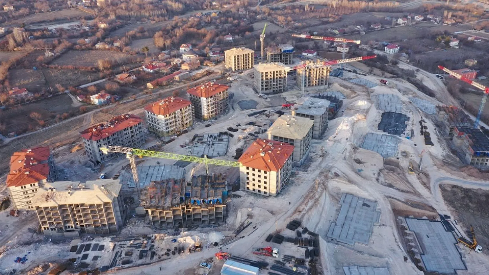 Elazığ'da 8 bin 834 konut hak sahiplerine teslim edildi