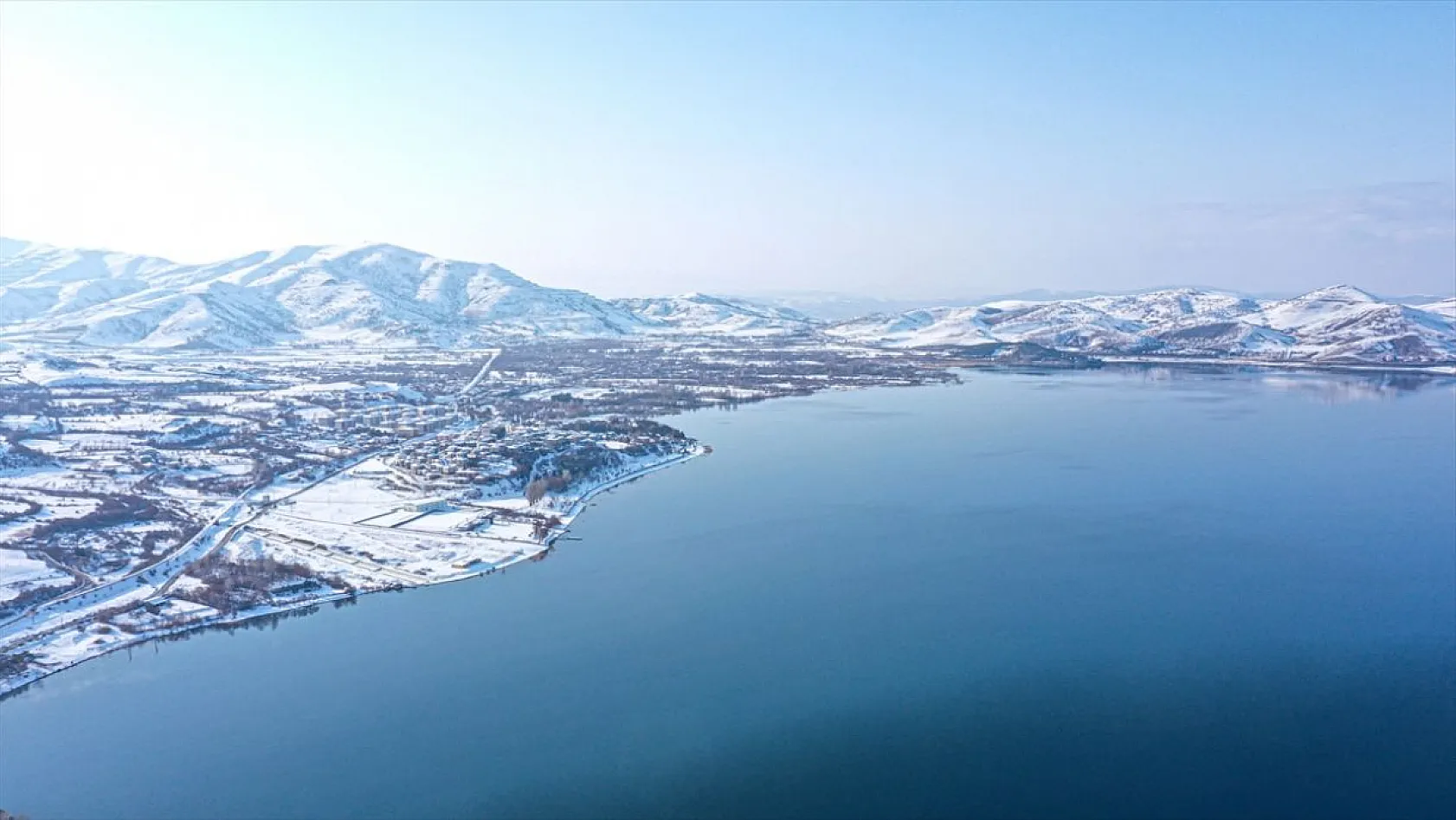 Hazar Gölü havadan görüntülendi